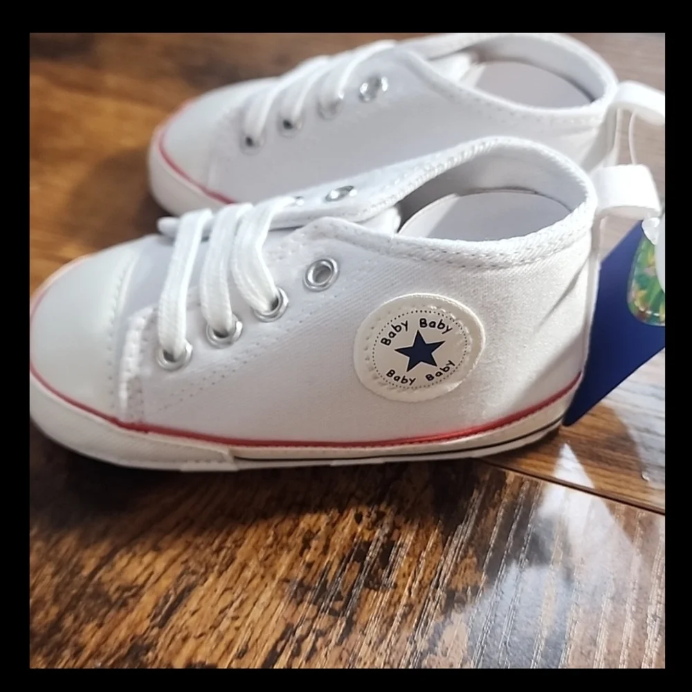 Unisex Baby Converse Size 3 AntiSlip Soft Sole Flat Sneakers For 1st Time Walker
